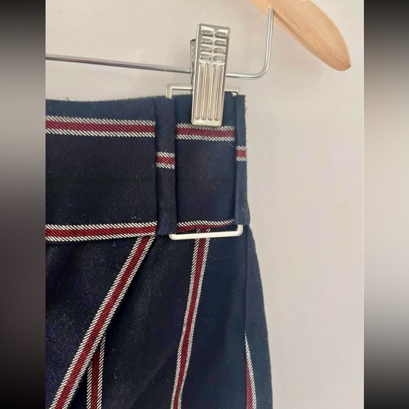 Dynamite striped asymetrical skirt - Picture 2 of 3